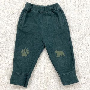 Old Navy Forest Green Sweatpants w bear paw  🐻
